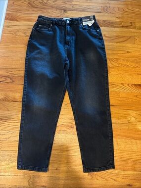 Relaxed Denim Co Mom Jeans high rise- Size 10. New